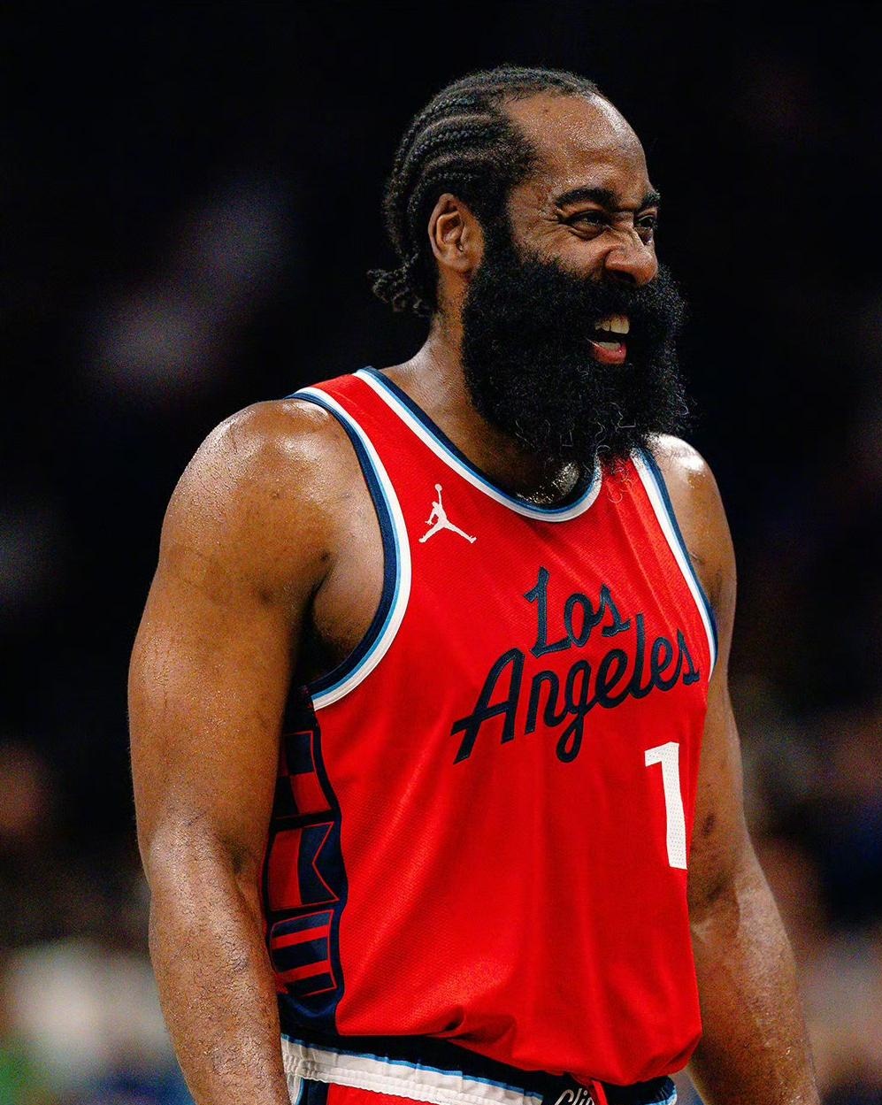 竞技宝- 哈登转会雄鹿 