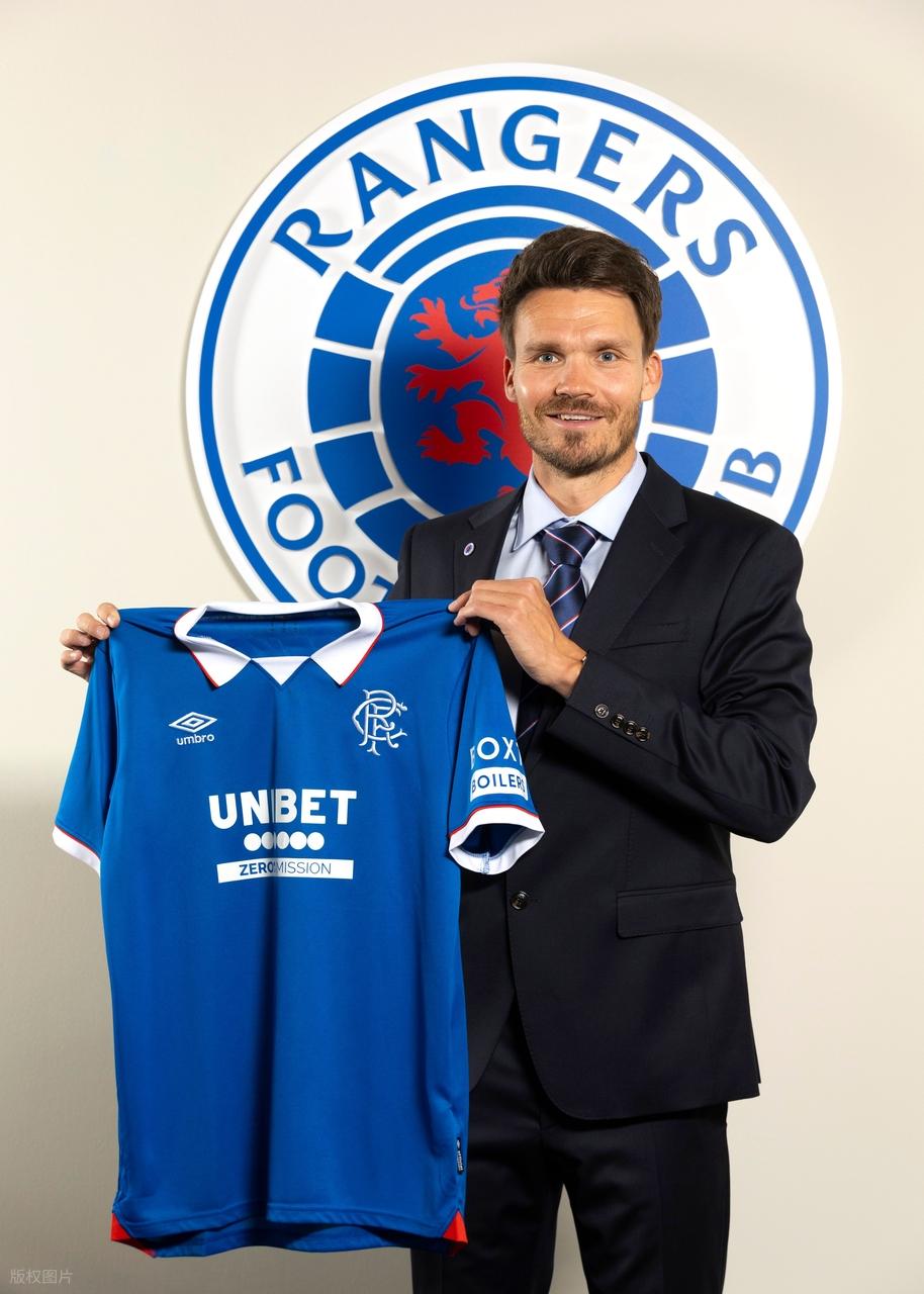 里尔训练开放日,集结日复出首秀引欢呼,欧联在即,年轻球员得到机会(もうひとつの明日的周边资讯) 里尔训练开放日,集结日复出首秀引欢呼,欧联在即,年轻球员得到机会(もうひとつの明日的周边资讯)