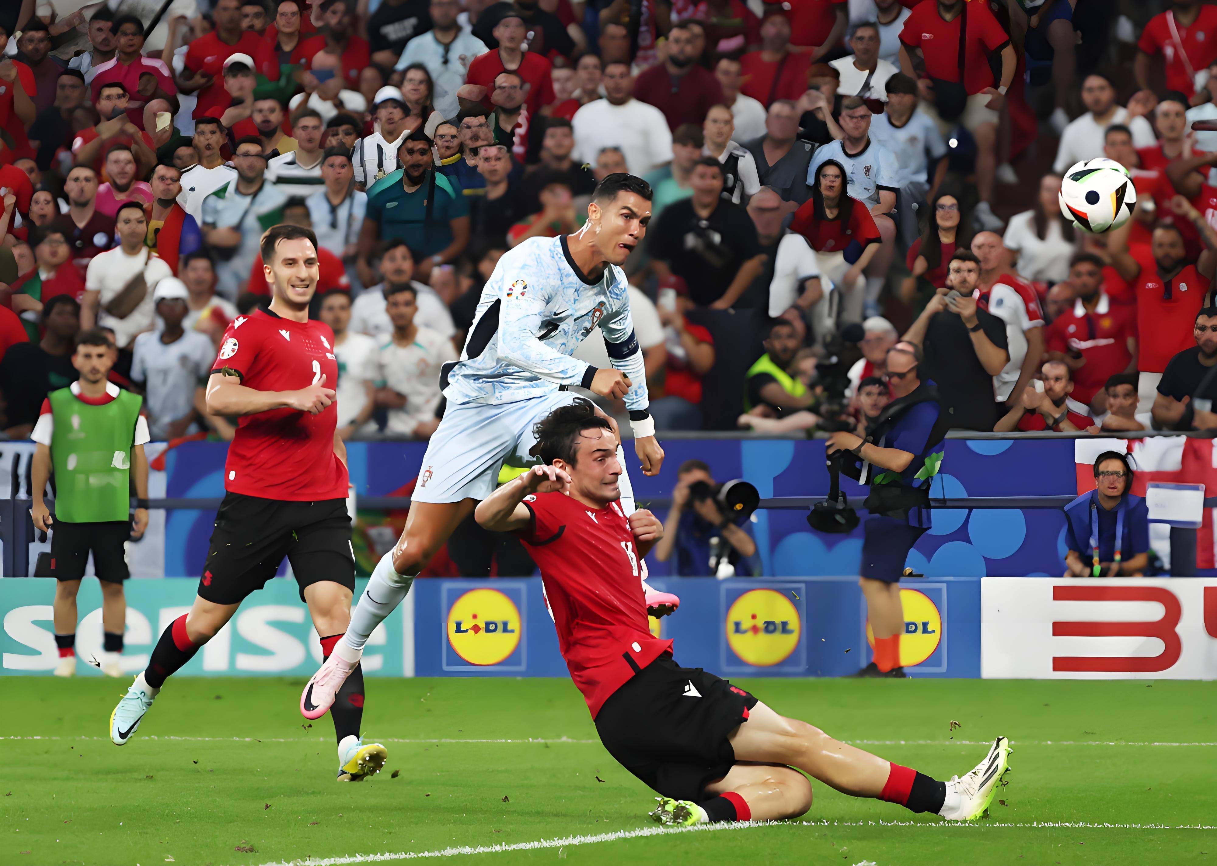 关于C罗连续七场比赛得分超过精彩发挥,SKT挑战极限!的信息 关于C罗连续七场比赛得分超过精彩发挥,SKT挑战极限!的信息