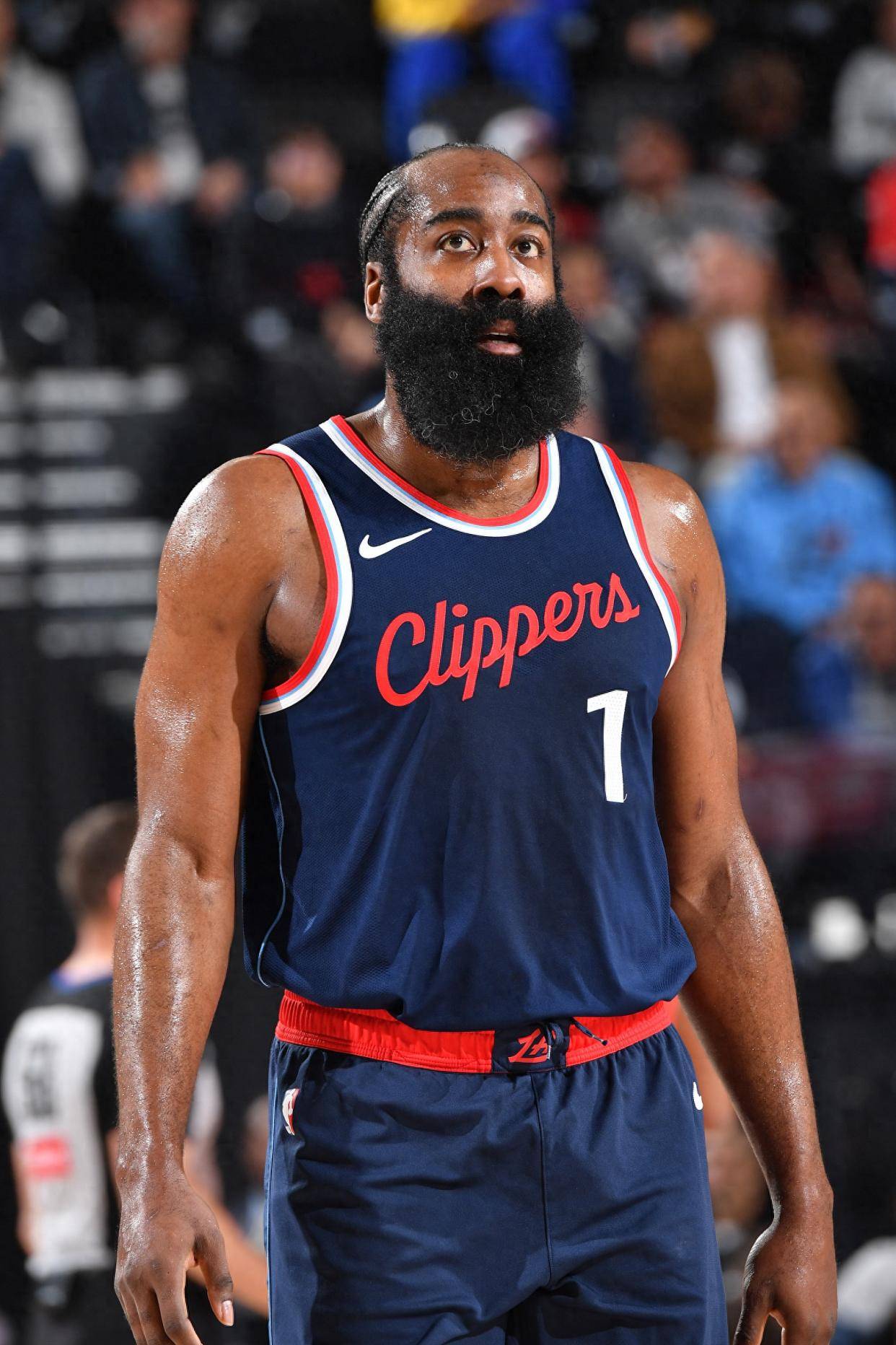 竞技宝电竞-哈登在塞尔维亚队比赛中挺进下一轮，大胜引发热议！的简单介绍