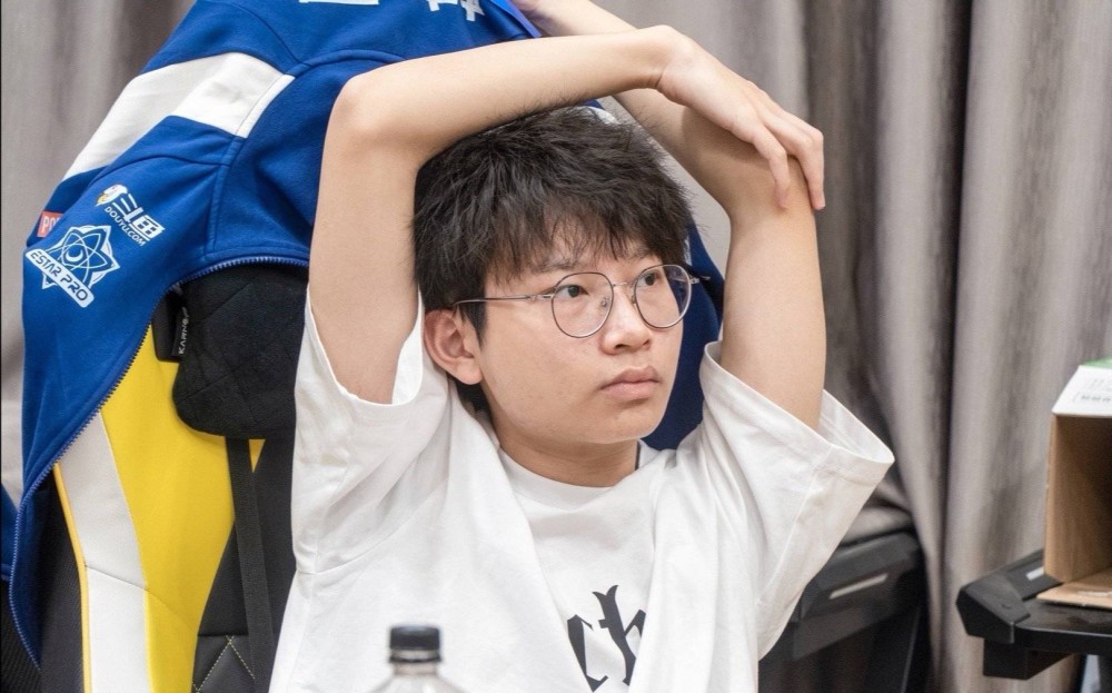 JJB-包含蒂姆回归赛场，势不可挡首场状态亮眼，TES观众沸腾！的词条